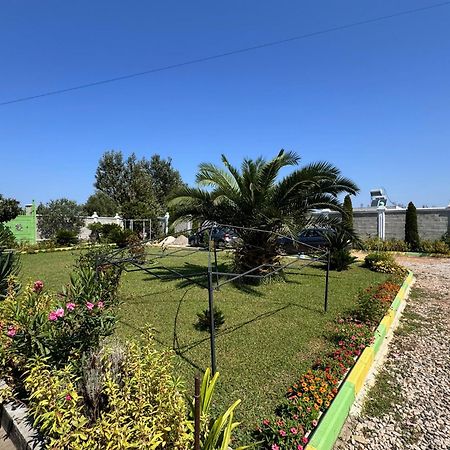 Ponari Apartments Rrotull Bagian luar foto